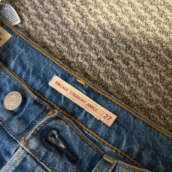 Levis Ribcage Straight Ankle Jeans Size 27 - Picture 3 of 5